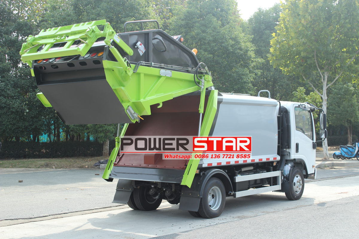 waste compactor truck KV100 Isuzu