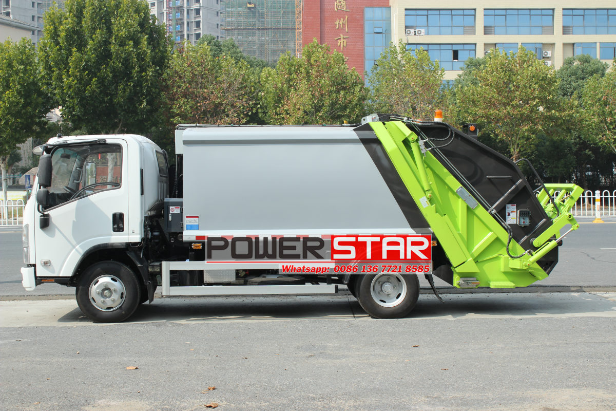 waste compactor truck KV100 Isuzu