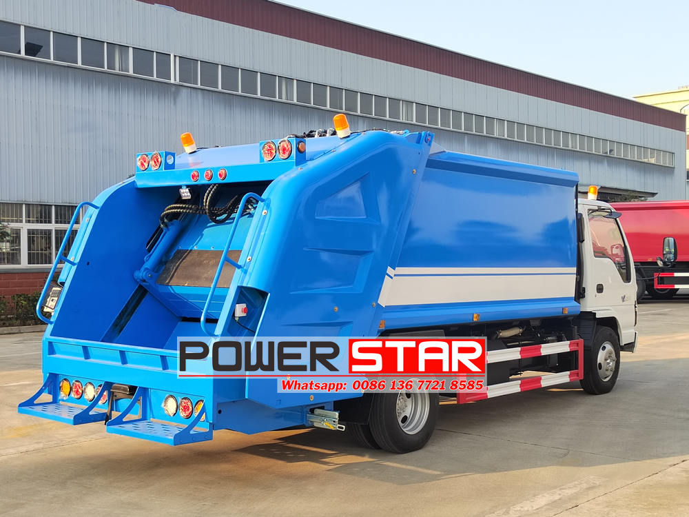Isuzu back loader garbage truck