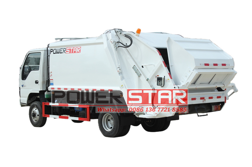 Isuzu 4x4 drive rear loader truck
