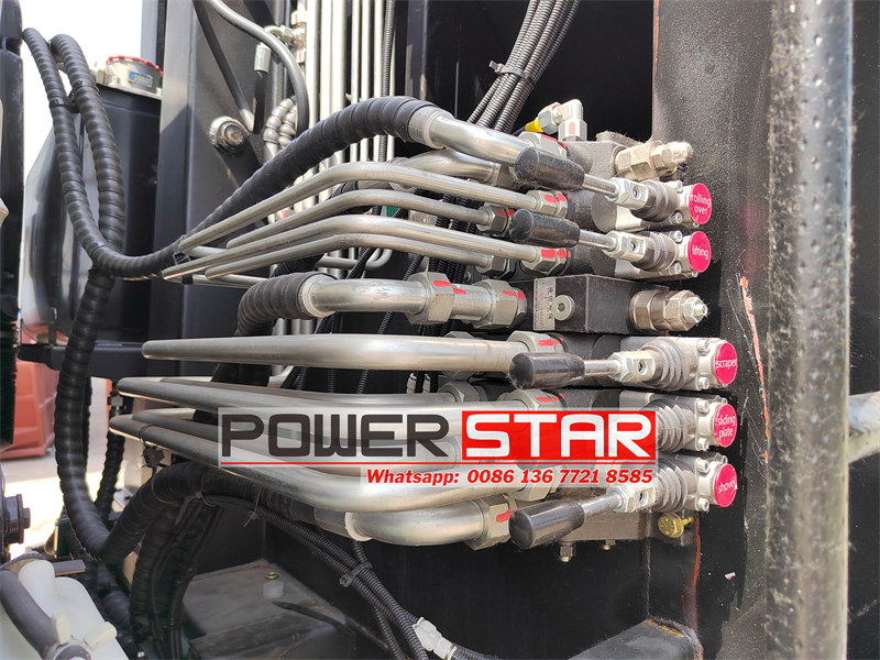 Isuzu GIGA 4X garbage compactor truck hydraulic valves