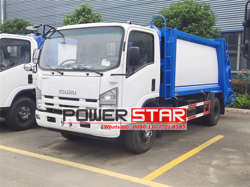 Isuzu refuse compactor truck