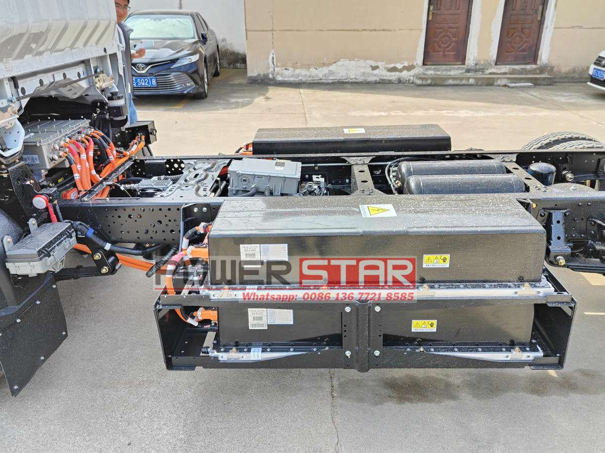 Isuzu brand EVM600 Electric Garbage Truck Chassis cab pictures