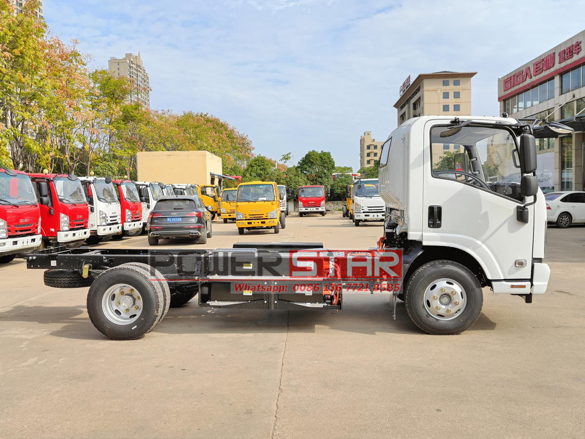 Isuzu brand EVM600 Electric Garbage Truck Chassis cab pictures
