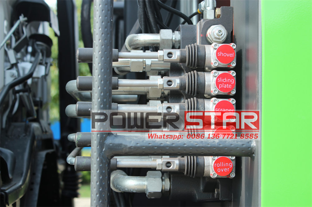 isuzu 14 cbm FTR mobile compactor truck