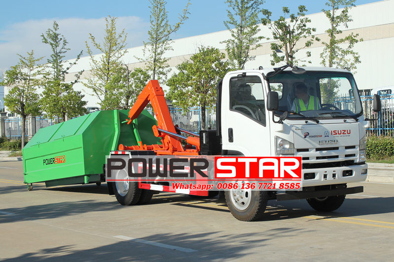 Isuzu 6wheels hook lift garbage truck 