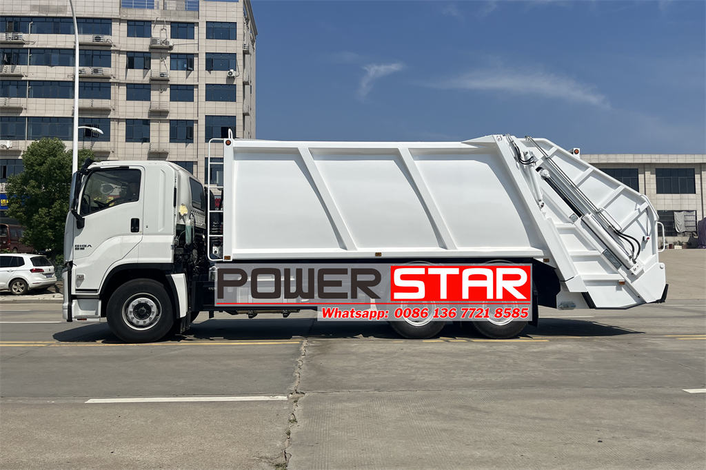 ISUZU GIGA truck mounted garbage compactor