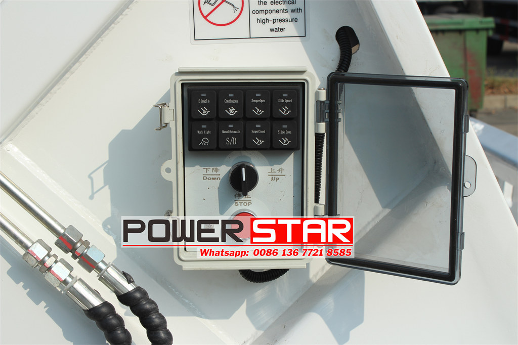 ISUZU 4&times;4 off-road trash compactor for sale