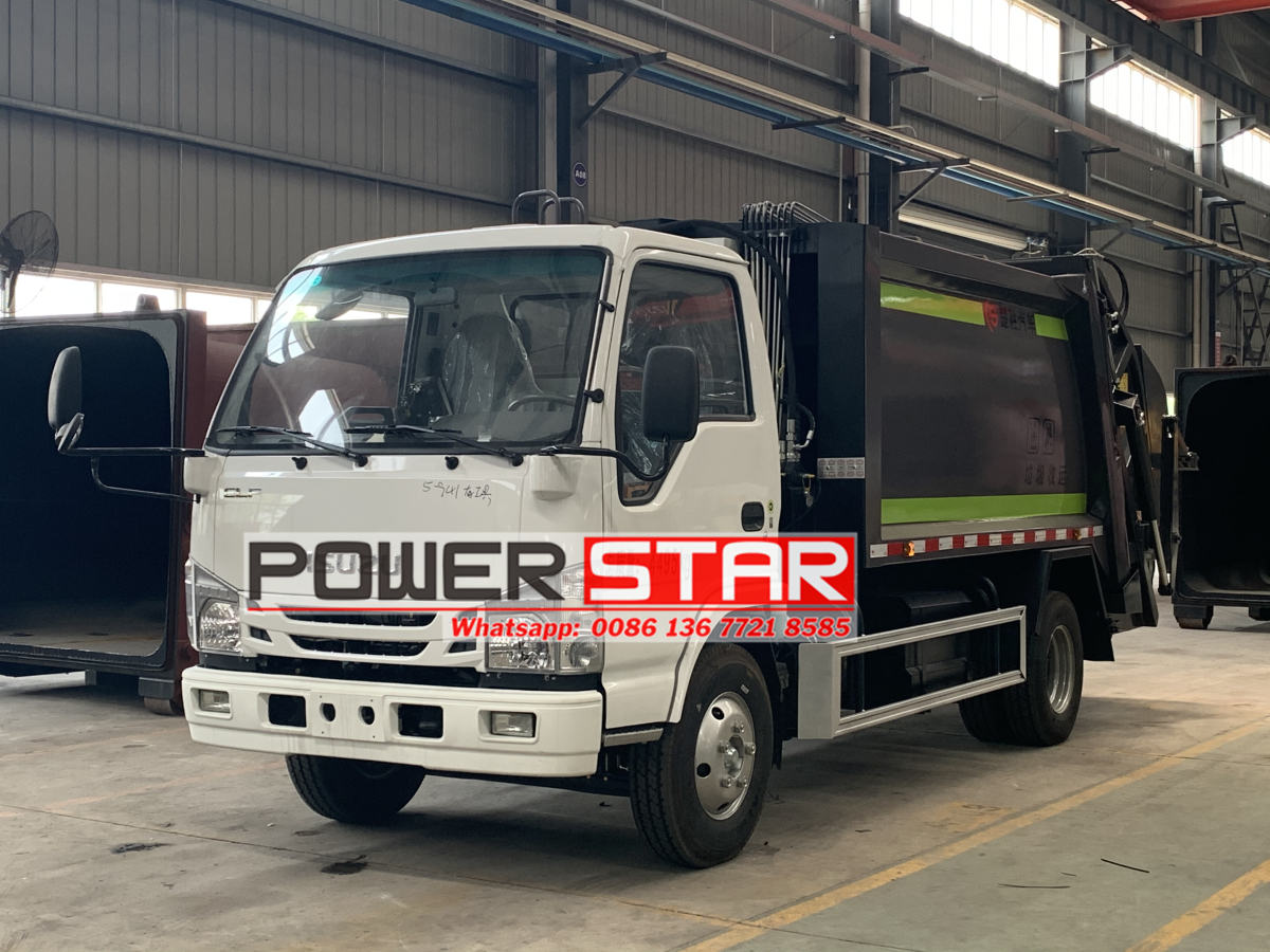 8 Cubic Yards Rear-load refuse truck Isuzu