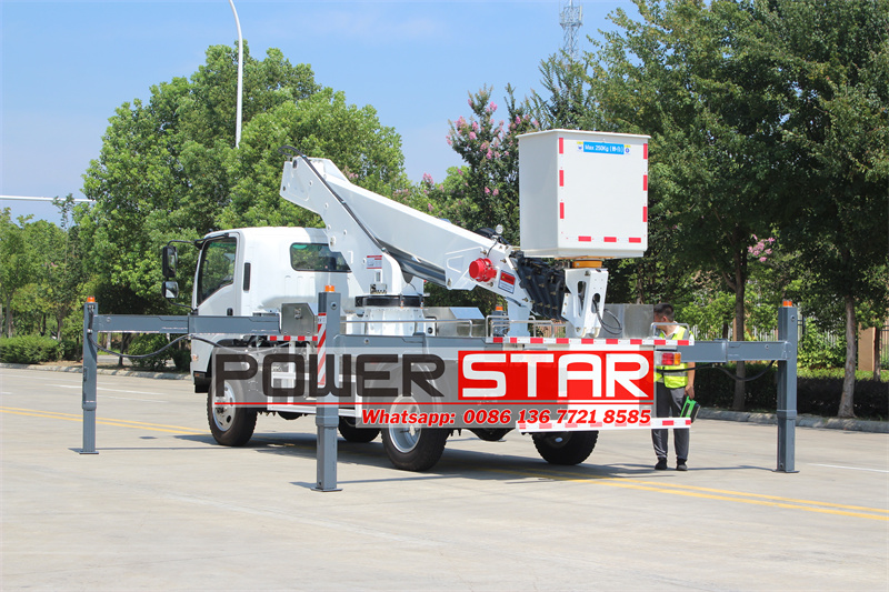 Isuzu 29m aerial platform truck
