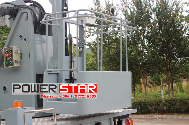 Isuzu KV100 aerial platform truck