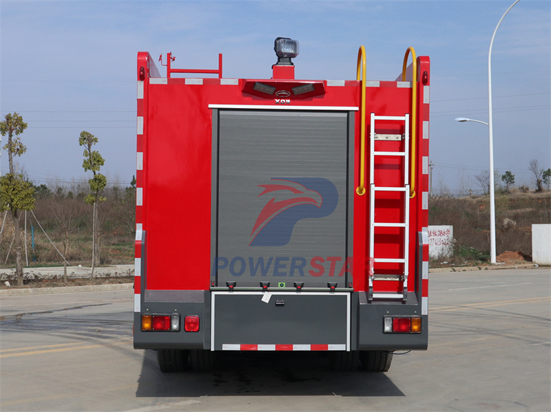 Isuzu GIGA 4000 gallons fire tanker truck