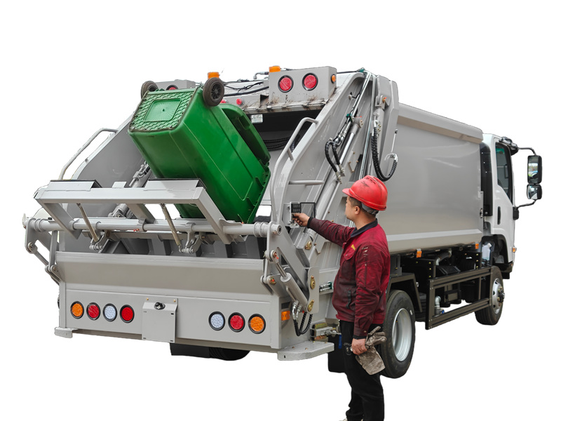 ISUZU 4WD refuse compactor truck