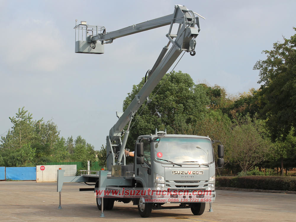 Isuzu overhead working truck