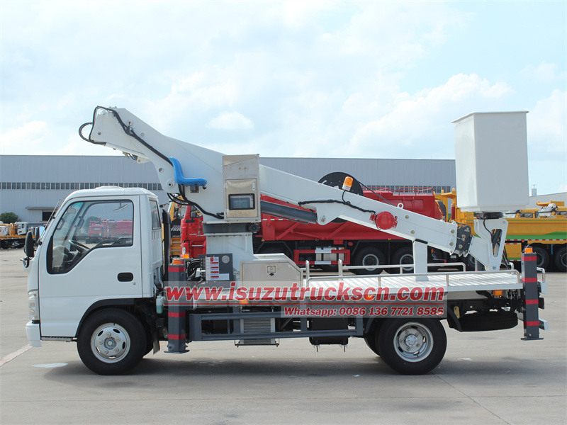 Isuzu 100P bucket truck manlifter