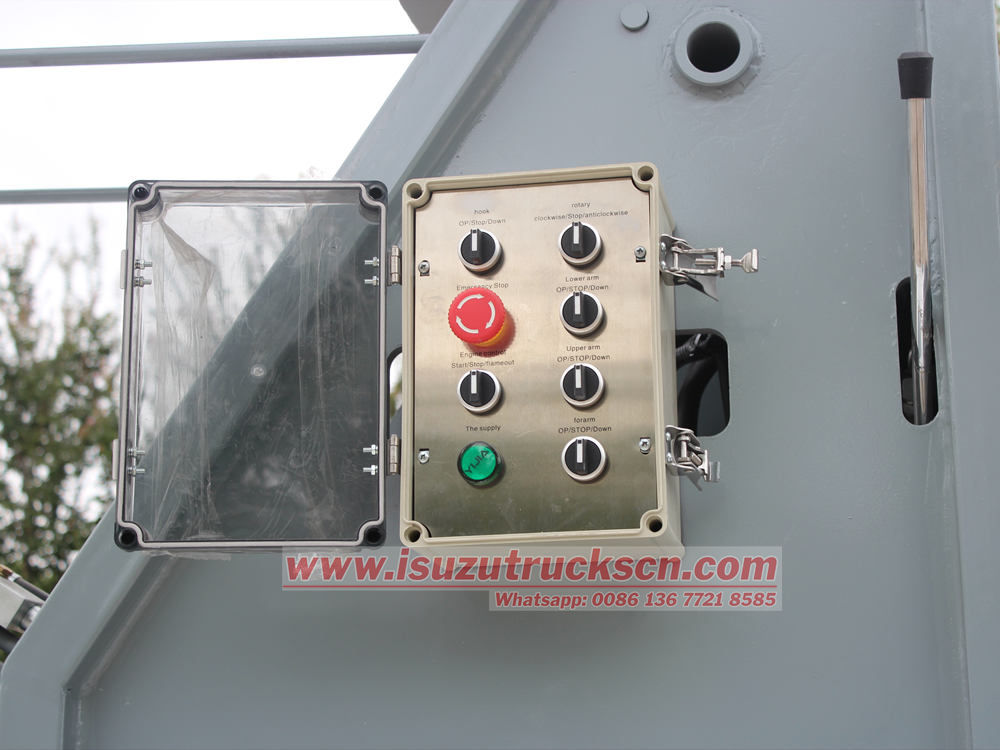 Isuzu mobile safe aerial platform truck