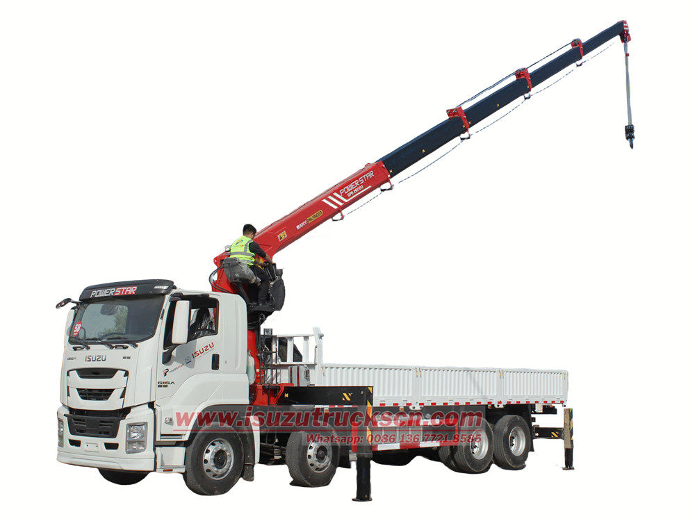 Isuzu hydraulic crane truck