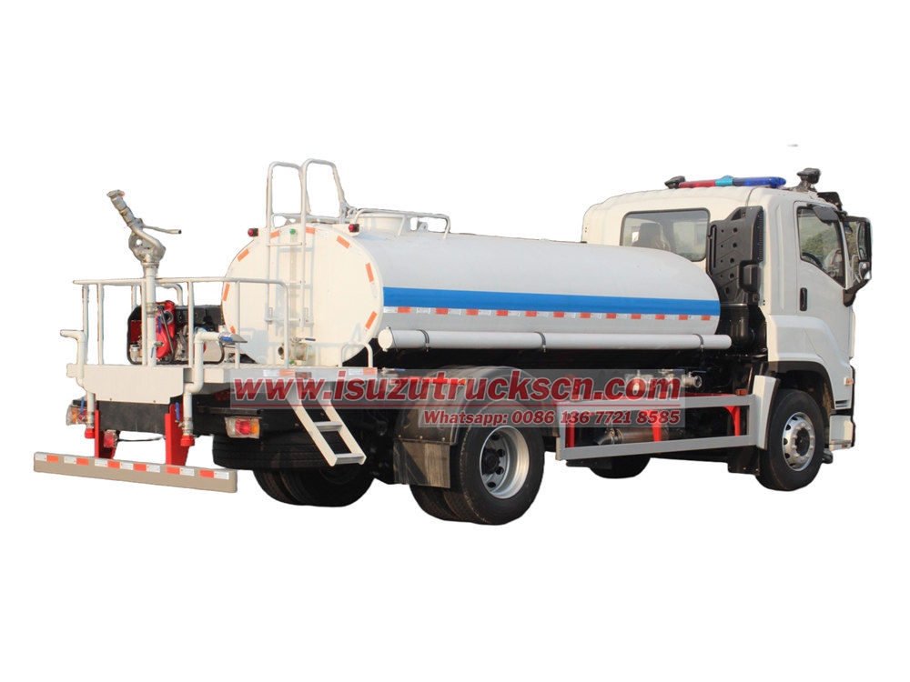 Isuzu potable water truck