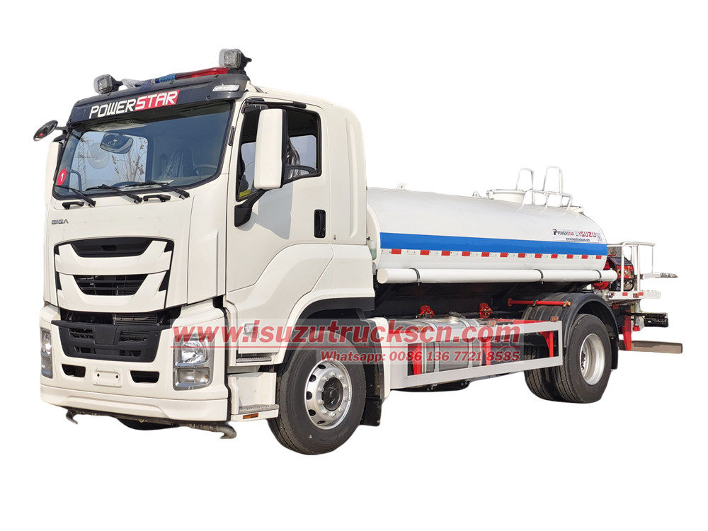 Isuzu sprinkler truck