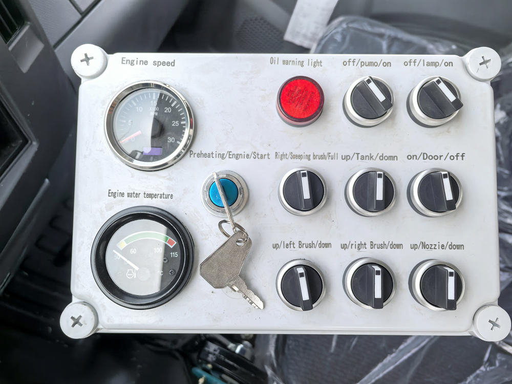 Isuzu street cleaning vehice