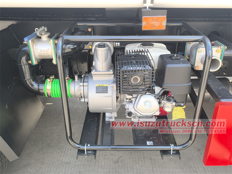 Isuzu 700P 6000L water bowser truck
