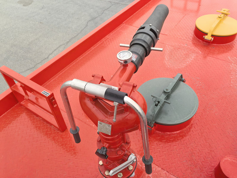 ISUZU FTR firefighting truck for sale