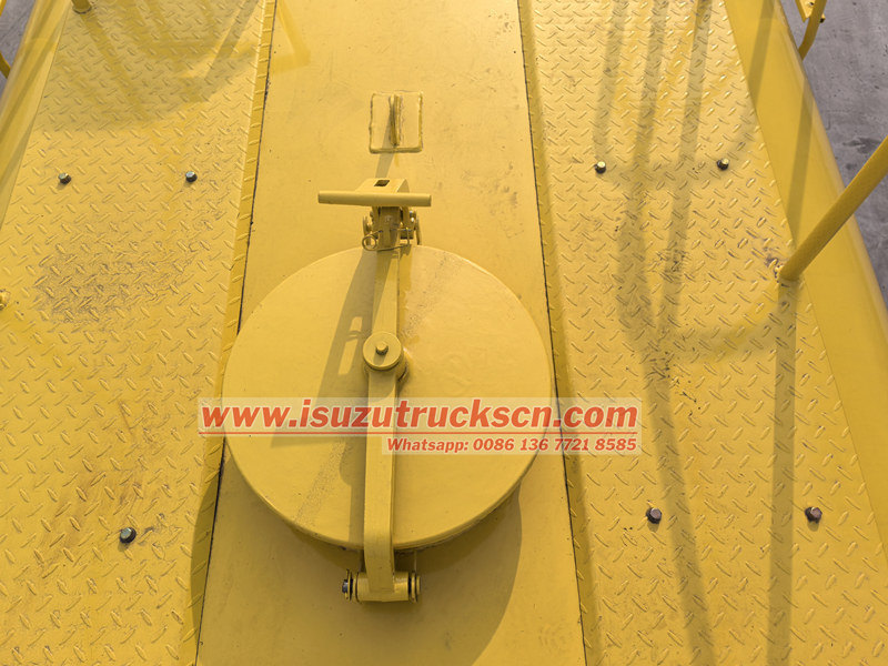 ISUZU GIGA water tender for sale