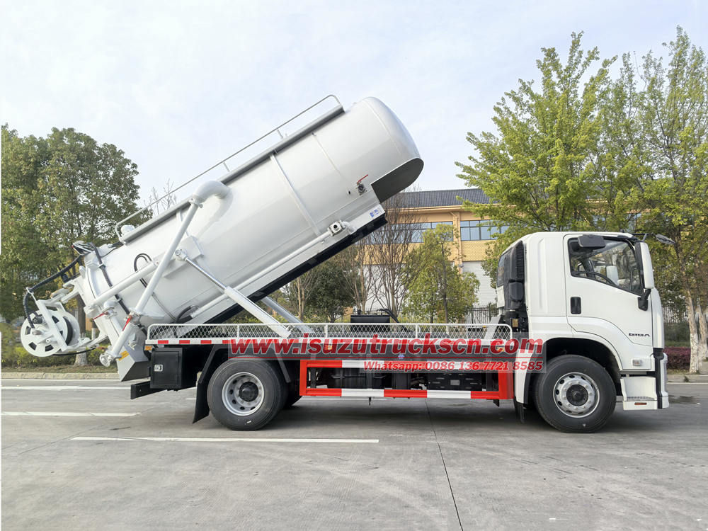 Isuzu truck mounted sewage cleaner