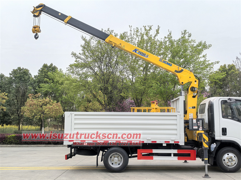 Isuzu 3.2tons boom crane truck with manlifter