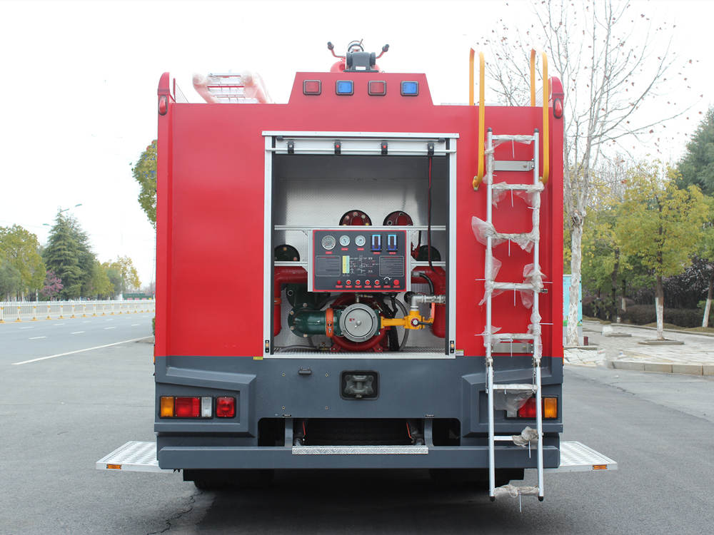 Isuzu fire truck