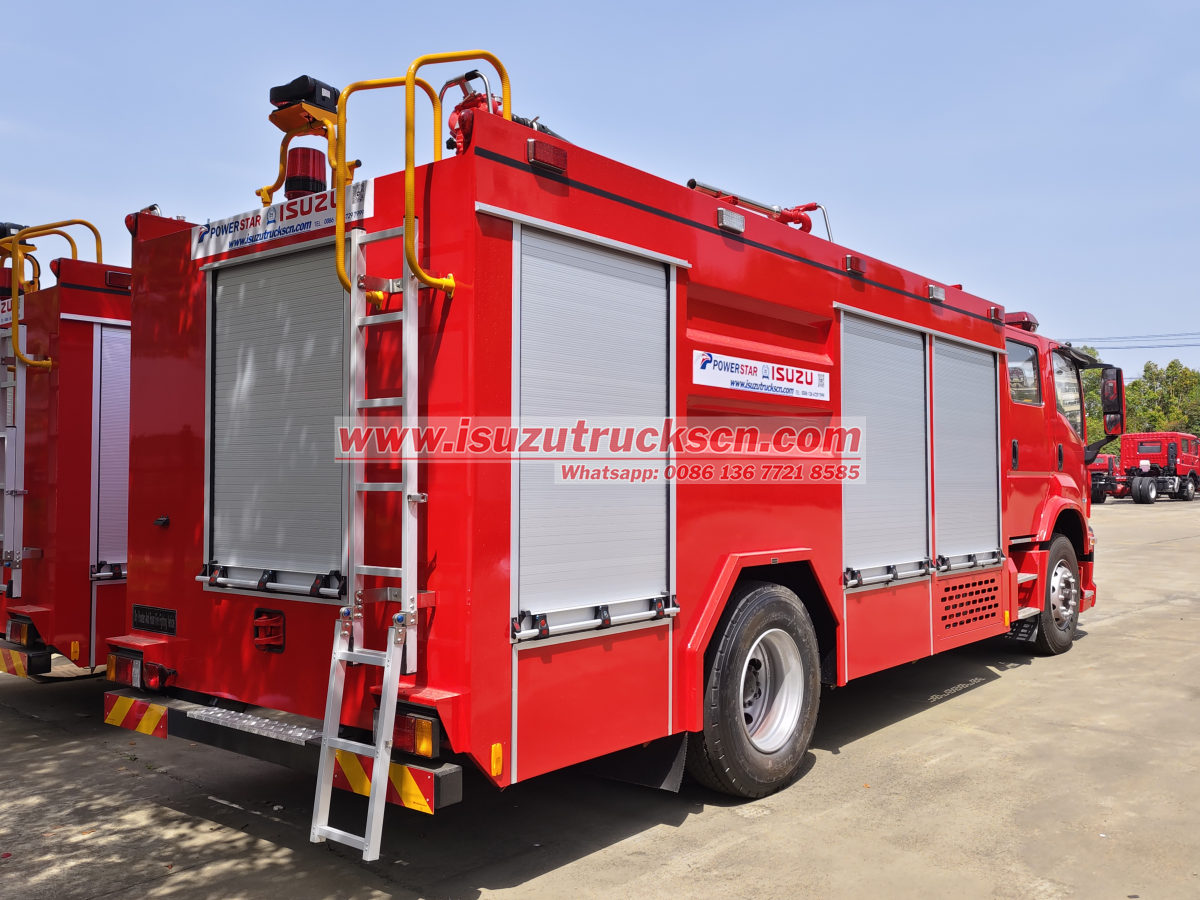 2025 New Isuzu giga Water Foam Dry Powder Fire Truck dry powder test