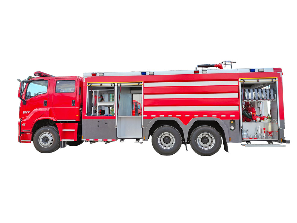 Isuzu VC61 6X4 foam water fire truck
