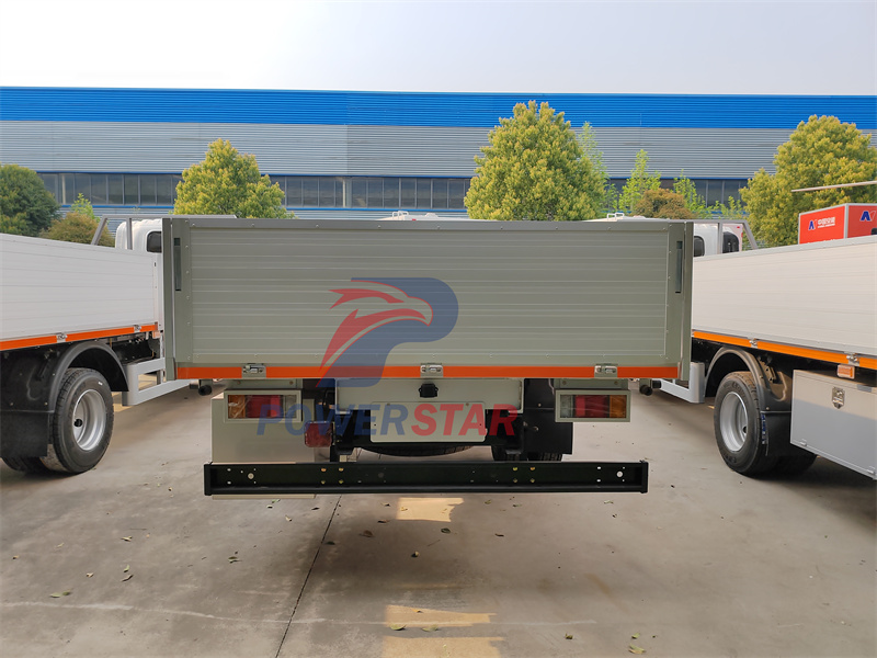 Isuzu NPR 700P cargo truck 