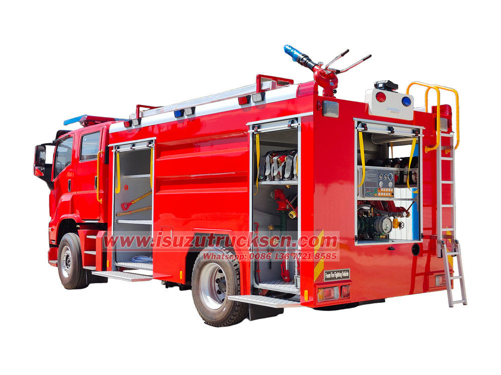 Isuzu fire fighting truck