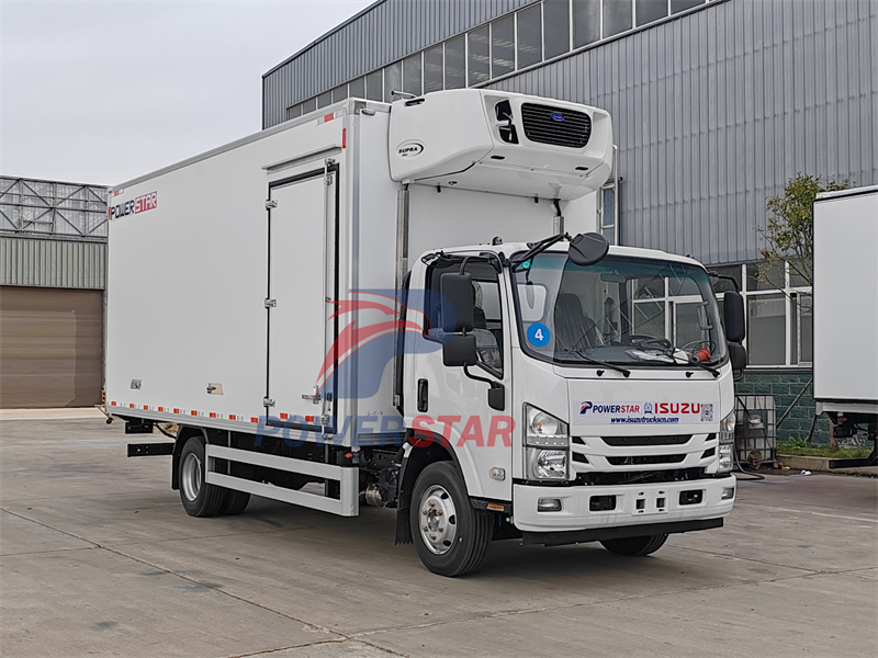 Isuzu 4 ton reefer box truck