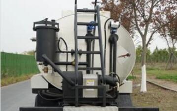 3000L~5000L Customer Isuzu Ordinary asphalt distributor Bitumen emulsion sprayer