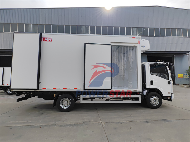 ISUZU Refrigerated Truck with Partition