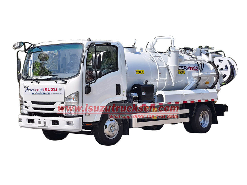 Isuzu combined sewer cleaning truck