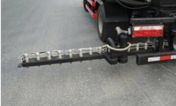 3000L~5000L Customer Isuzu Ordinary asphalt distributor Bitumen emulsion sprayer