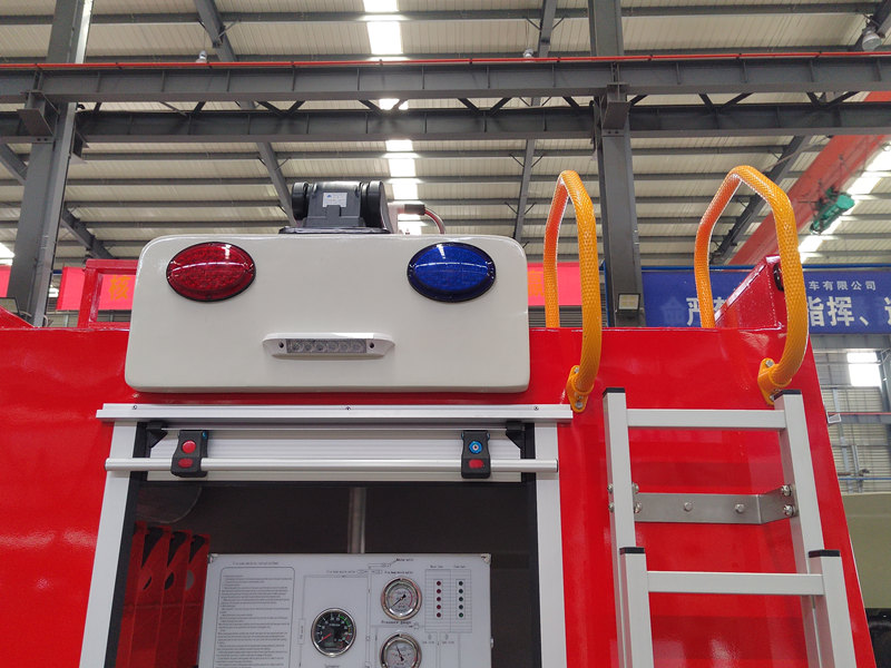 Custom fire tanker truck ISUZU