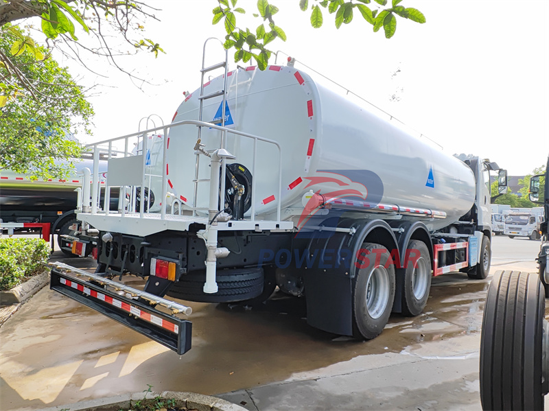Isuzu GIGA drinking water tanker truck