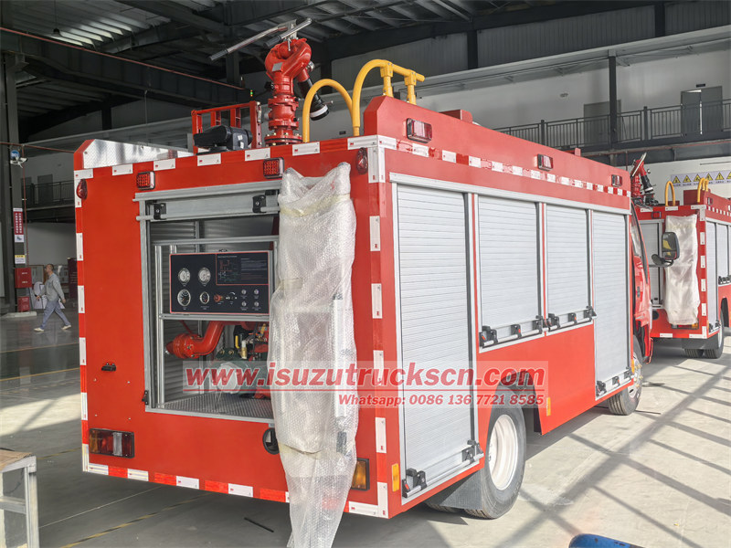 ISUZU small fire tanker truck