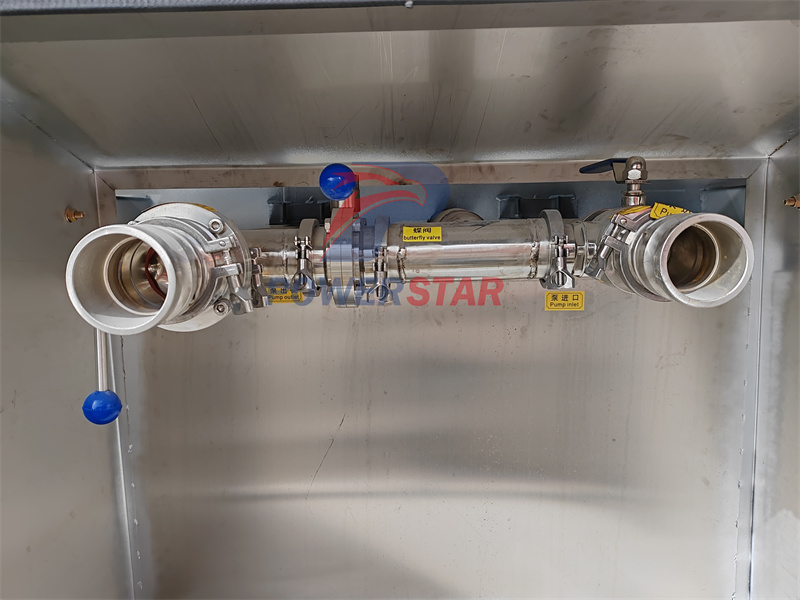 Stainless steel Isuzu drinking water transport truck 20000 liters