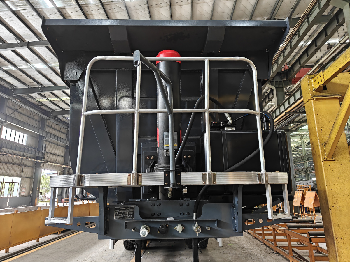 China Tri Axle Tipper Trailer for Sale
