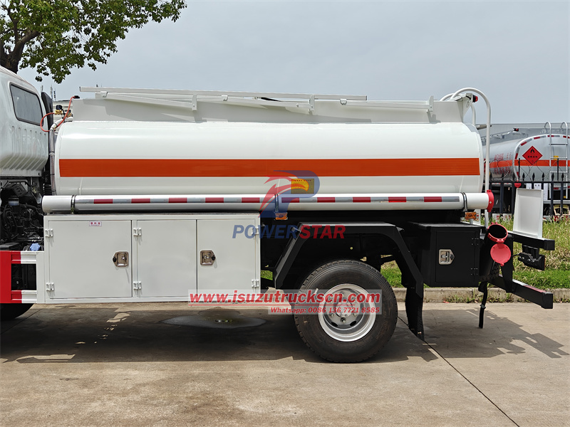 Isuzu 4x4 fuel truck with customized oval shape tanker