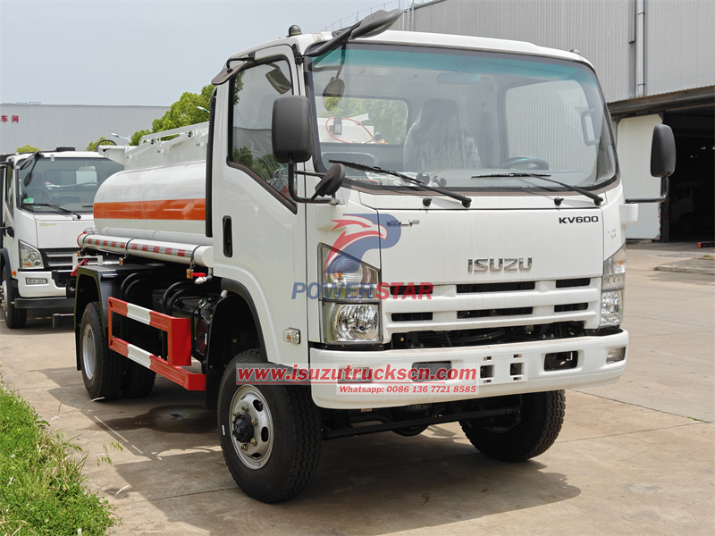 Isuzu 4x4 offroad fuel tanker truck