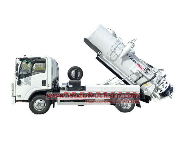 ISUZU 3500L sewer flusher truck