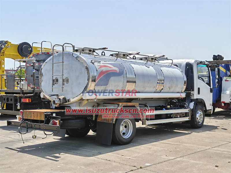 ISUZU potable water truck