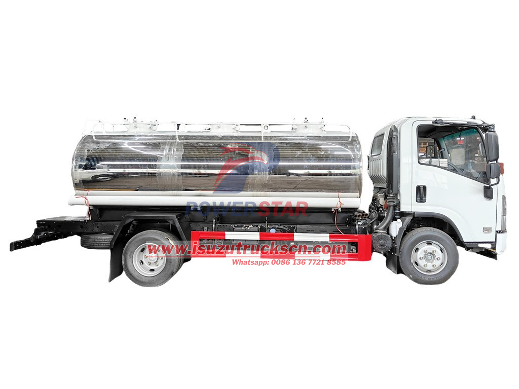 Isuzu potable water tanker truck