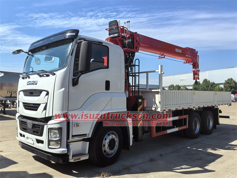 ISUZU GIGA hydraulic boom crane truck